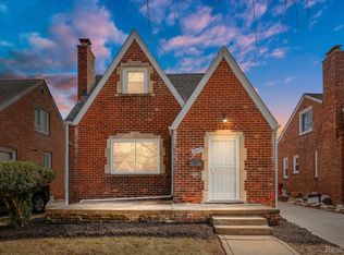 12650 Riad St, Grosse Pointe, MI 48224