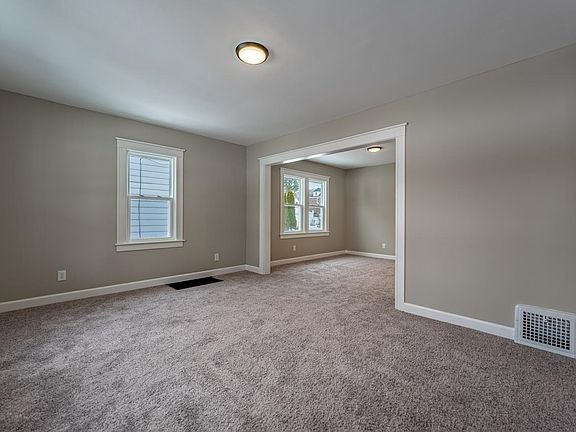 3rd image of 1658 6th Ave