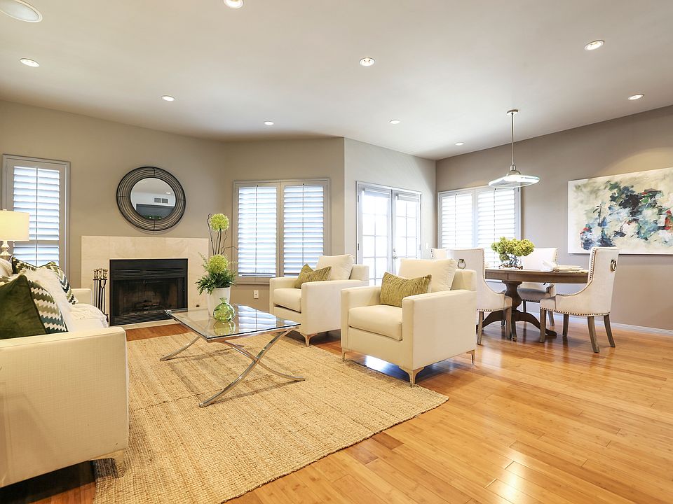 1st image of 11938 Courtleigh Dr APT 1