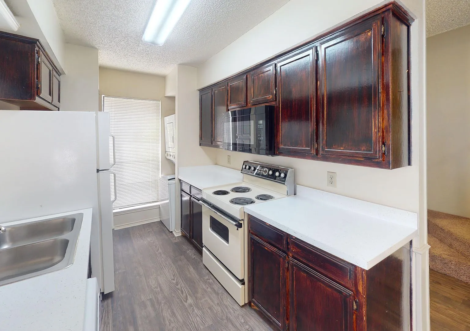 Sycamore Place Townhomes — Photo 4