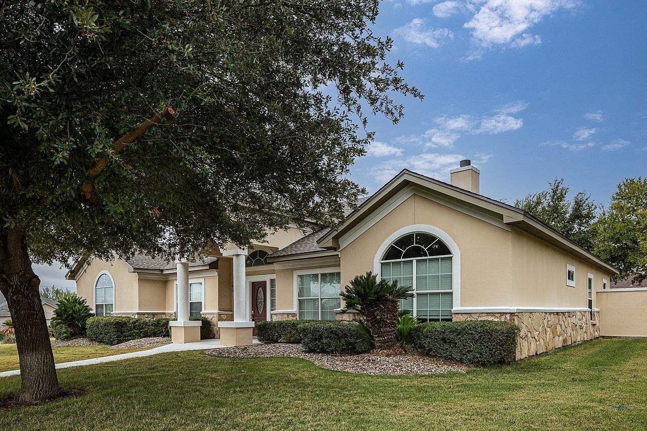 233 Saddle Blanket, Del Rio, TX 78840 Zillow