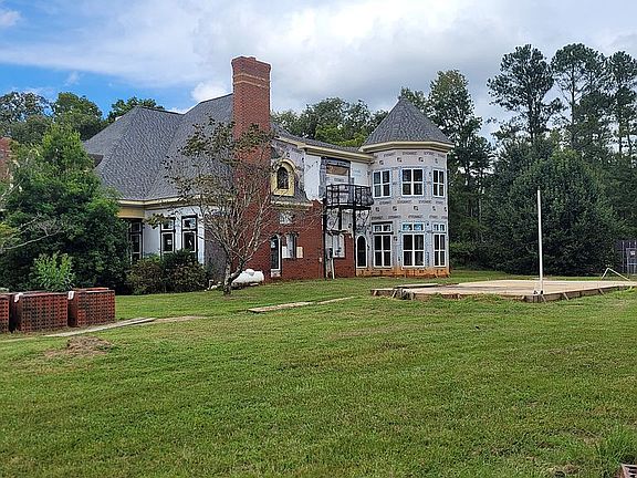 4th image of 5301 A Lj Martin Dr