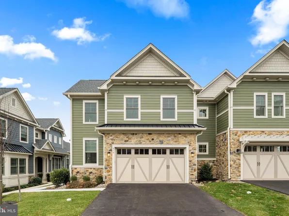 510 Roberts Rd #77, Ambler, PA 19002