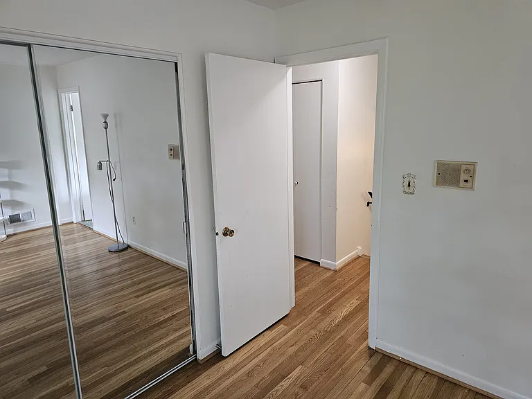 1404 Chilton Dr — Photo 20