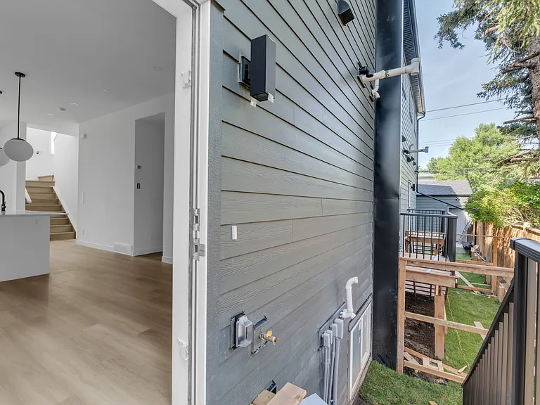2704 25th Ave SW — Photo 13