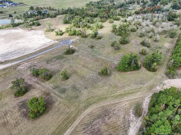 6843 Rue Des Amis Dr, Lake Charles, LA 70605