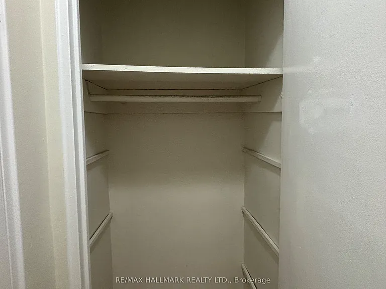 134 Lawton Blvd #211 — Photo 6