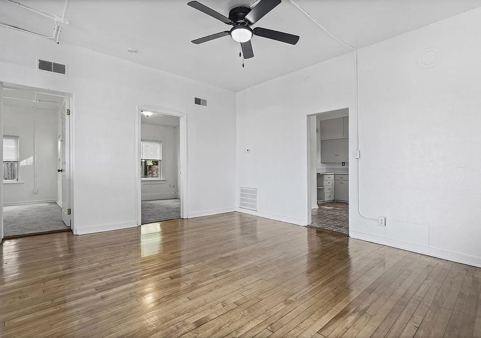Single Family House — Photo 4