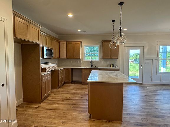 5th image of 416 Tortoise Way