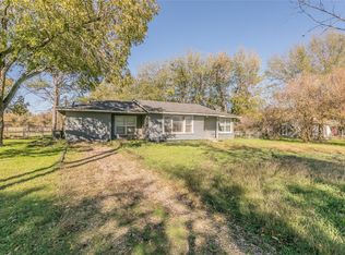 304 W 1st St, Springtown, TX 76082