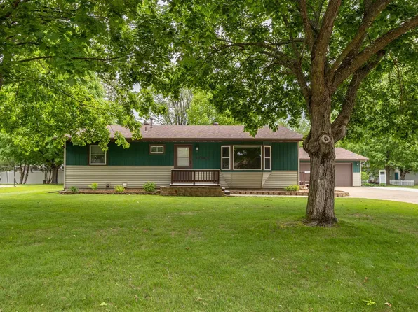 1041 Pine Grove Ln, Lake City, MN 55041