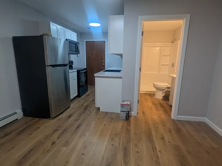 420 Woodward Rd #17 — Photo 1