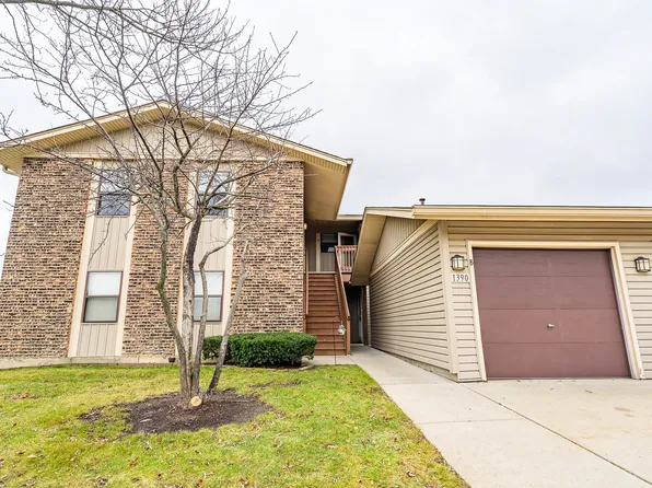 1390 Alpine Ct Unit B, Hanover Park, IL 60133