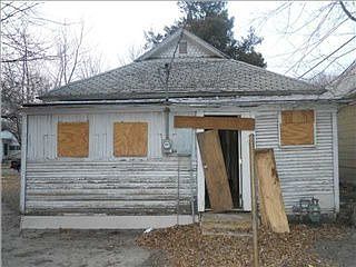 2nd image of 713 E Antler Ave
