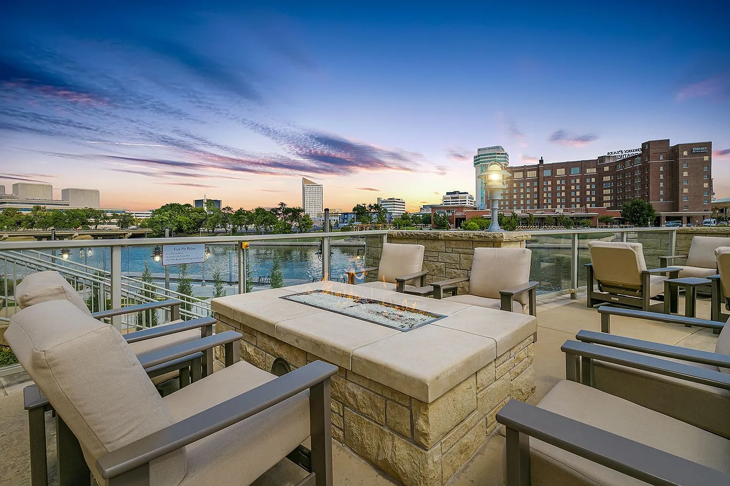 River Vista — Photo 2