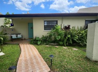 5832 SW 144th Circle Pl, Miami, FL 33183