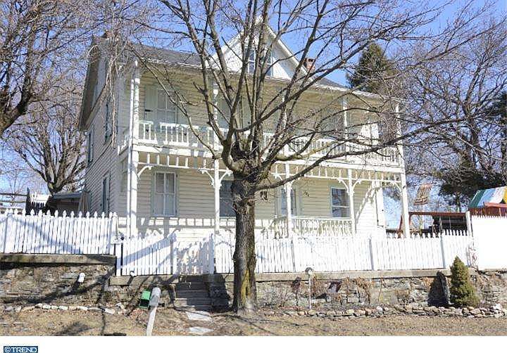 1st image of 234 Main St