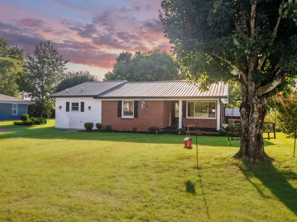 33 Horseshoe Bend Ln, Elmwood, TN 38560