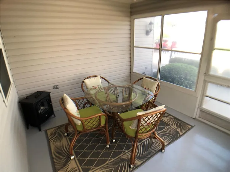 705 Villita Ln — Photo 4