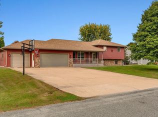 W7844 Windmill St, Holmen, WI 54636