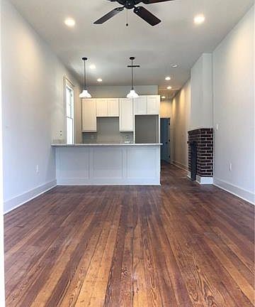 3rd image of 2220 Soniat St