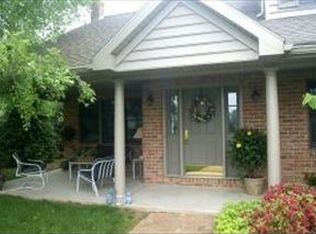 6 Meadow Ln, Myerstown, PA 17067