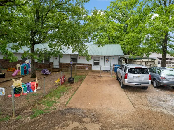 614 Rockhill Drive, Forsyth, MO 65653