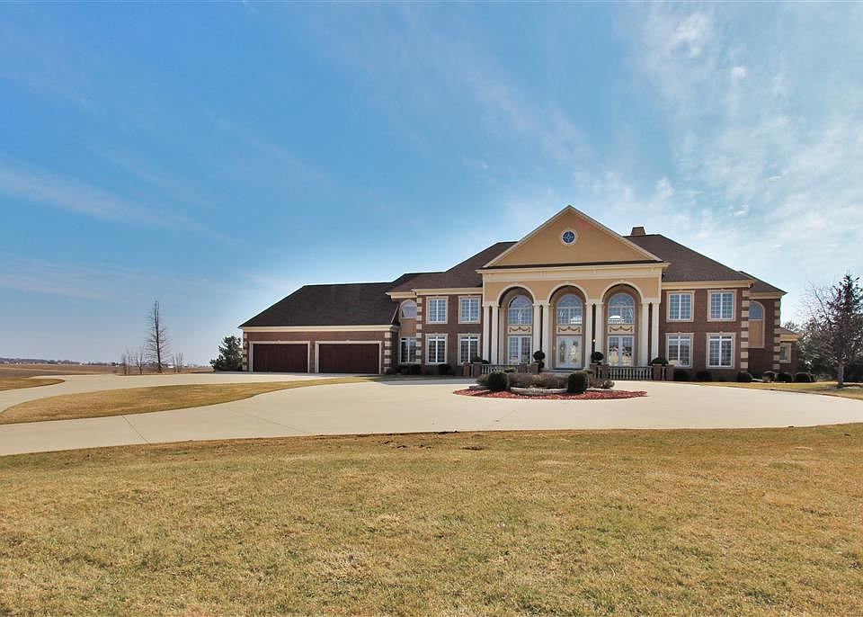 1873 Crabapple Ln, Waterloo, IA 50701 Zillow