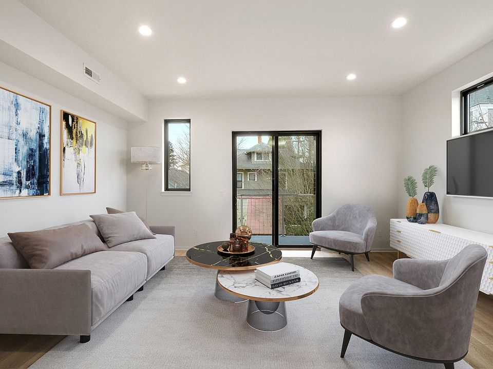 STAGED LIVING ROOM