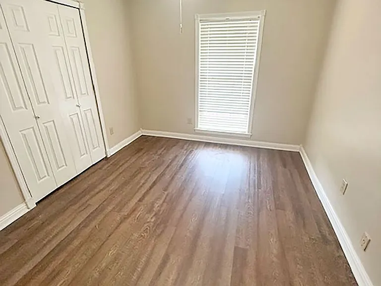 4808 Graham Ct — Photo 18