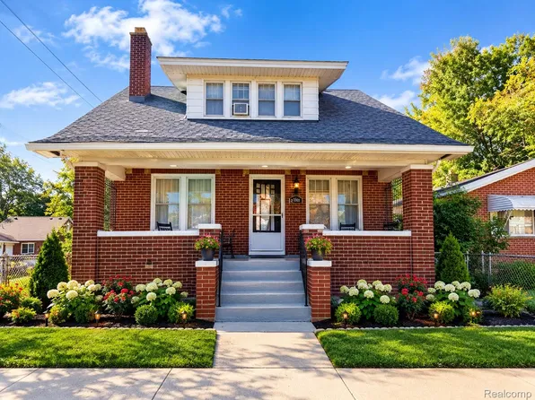 21003 Albany Ave, Warren, MI 48091