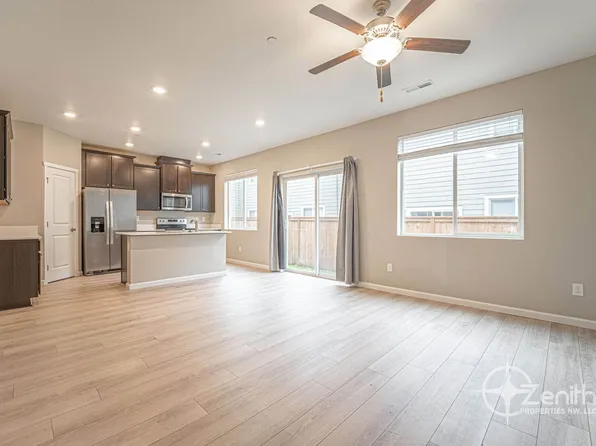 2009 NE 102nd Cir, Vancouver, WA 98686