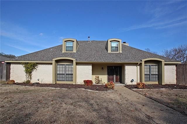 1st image of 1805 Pleasant Valley Dr