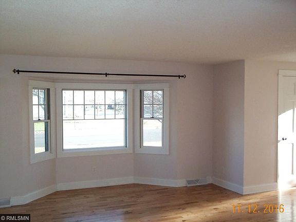 4th image of 501 W Broadway St