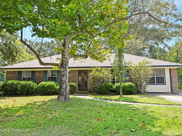 5006 Little John St, Pascagoula, MS 39581