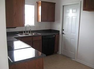 2nd image of 1210 Colonel Hawthorn Dr