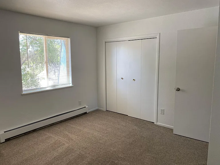1053 Unaweep Ave — Photo 2