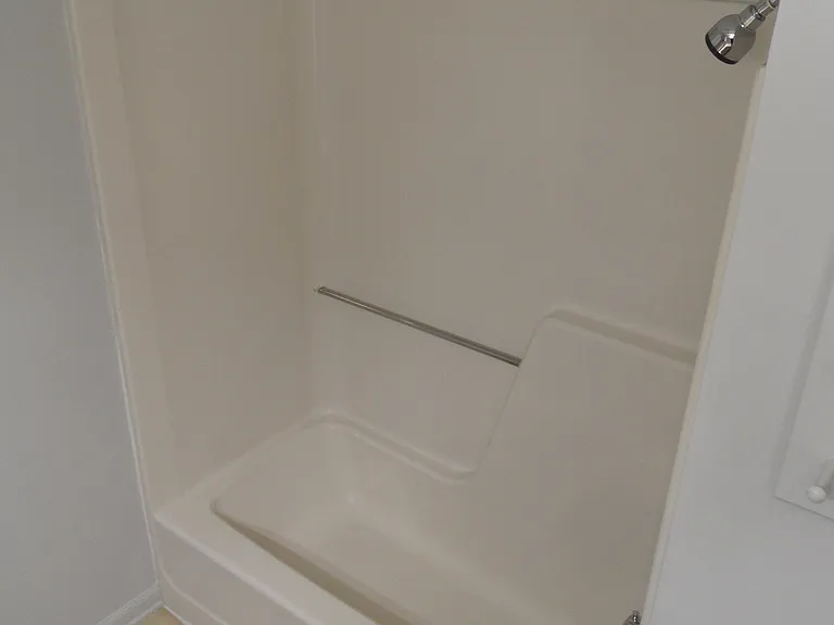 921 Onondaga St — Photo 24