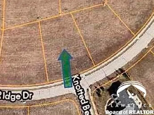 3720 Running Ridge Dr, Lawrence, KS 66049