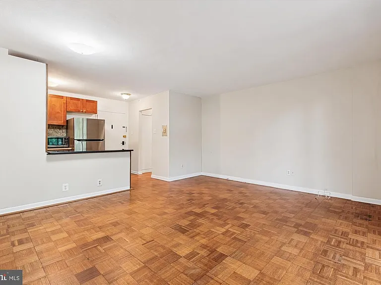 950 25th NW #709-N — Photo 17