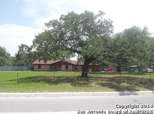 79 Pulliam Dr, Pleasanton, TX 78064