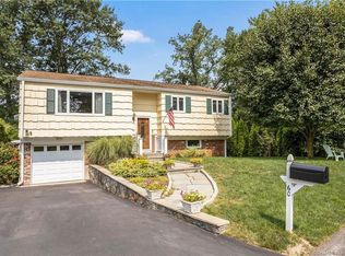 60 Duke Dr, Stamford, CT 06905