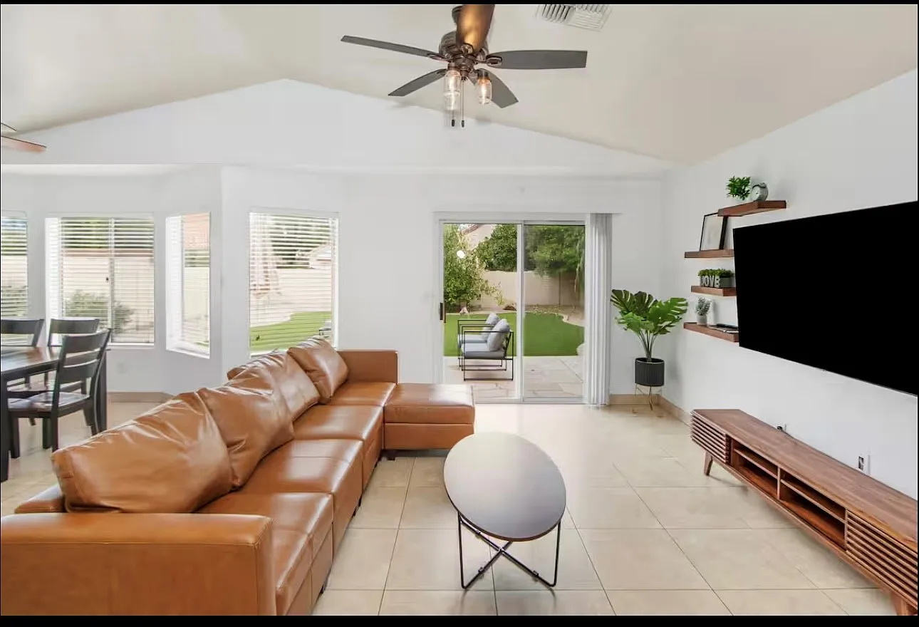 3 bed, 1478 sqft, $3,300 — Photo 3