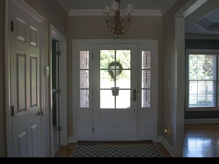 1834 Deerhaven Ln — Photo 4