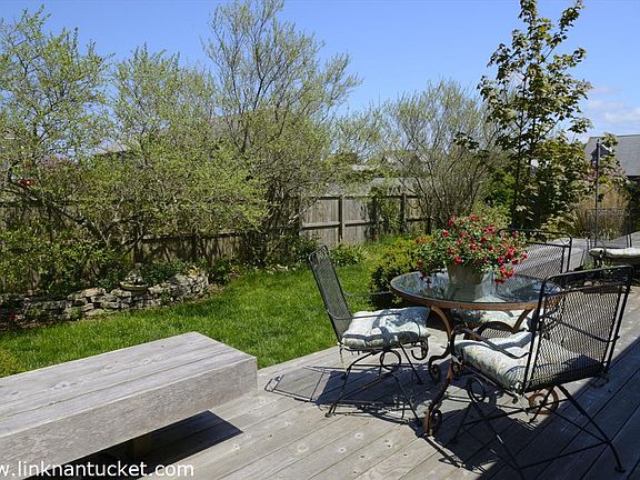 2nd image of 18B Miacomet Ave Unit 2