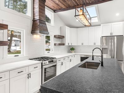 8 Travis Rd, Holliston, MA, 01746