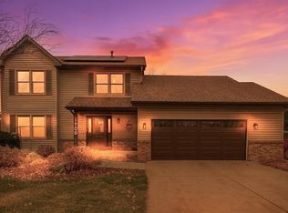 1908 Sibley View Ln, Northfield, MN 55057