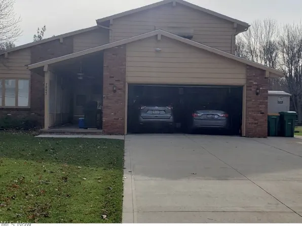 7845 Hidden Hollow Dr, Mentor, OH 44060