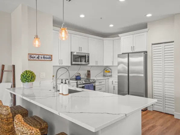 90 NW 3rd Avenue, Delray Beach, FL 33444
