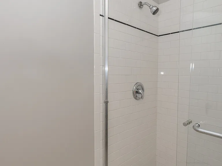 1137 E 10th Ave — Photo 33
